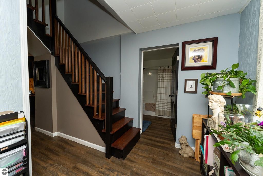Image 54 of property listing at 522 N 2nd Street, Shepherd, MI 48883