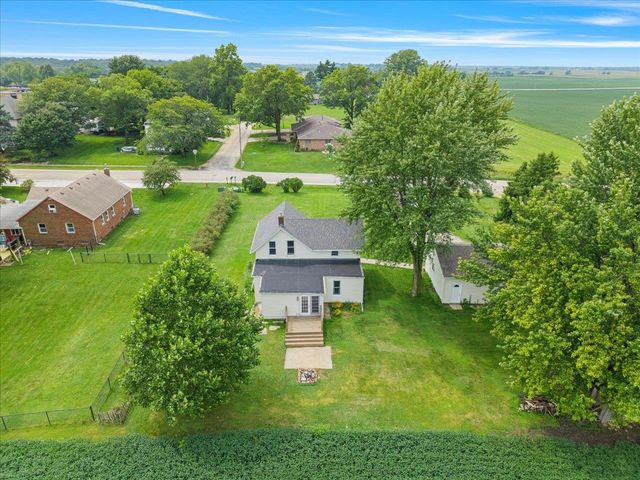 301 1st Street, Long Grove, IA 52756