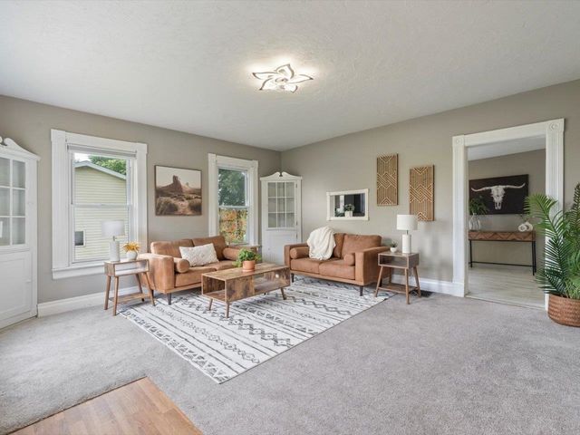 301 1st Street, Long Grove, IA 52756