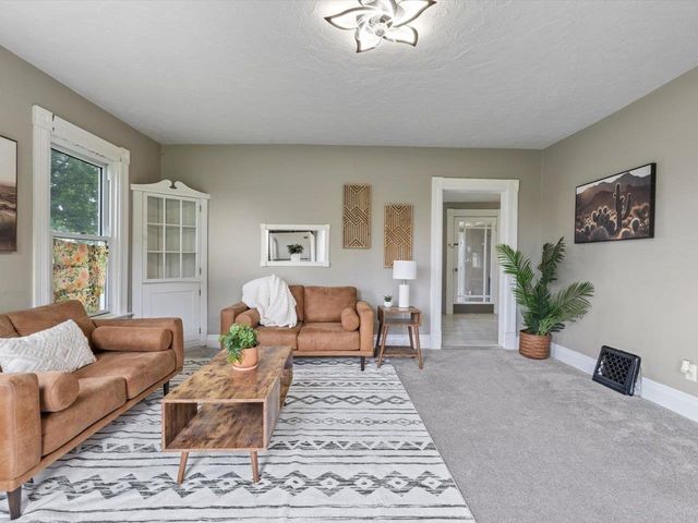 301 1st Street, Long Grove, IA 52756