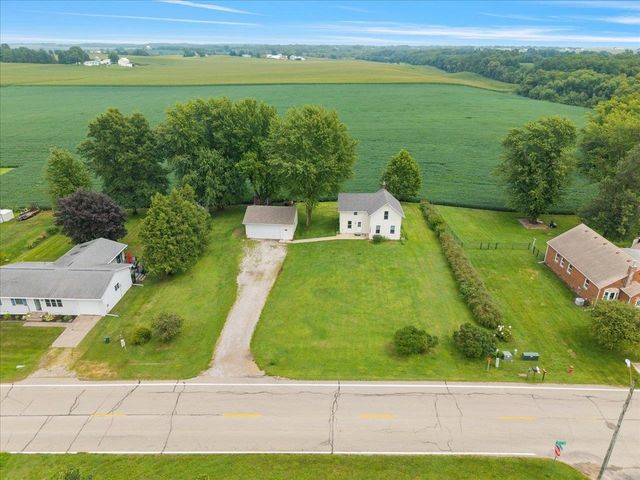 301 1st Street, Long Grove, IA 52756