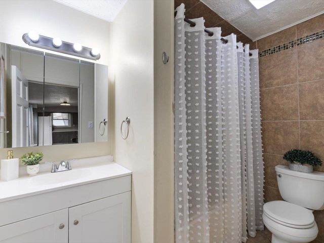 301 1st Street, Long Grove, IA 52756