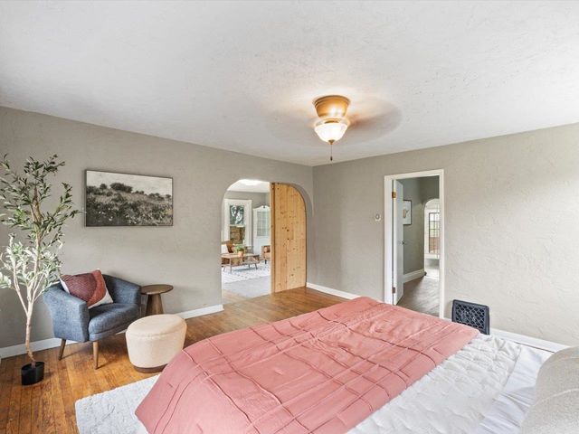 301 1st Street, Long Grove, IA 52756