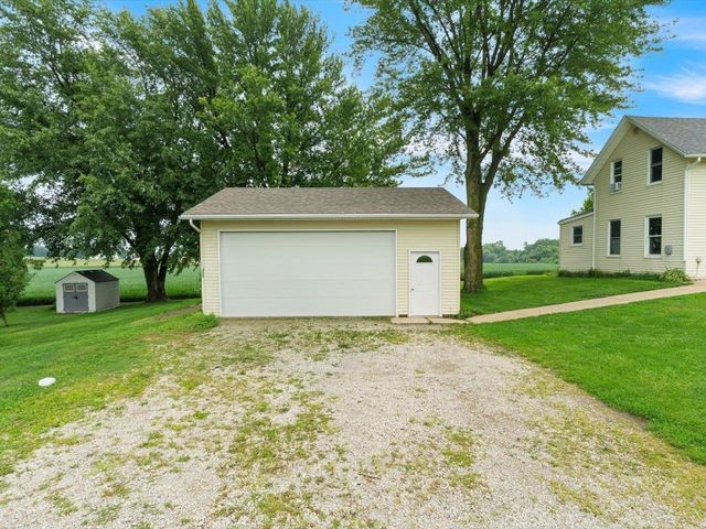 301 1st Street, Long Grove, IA 52756