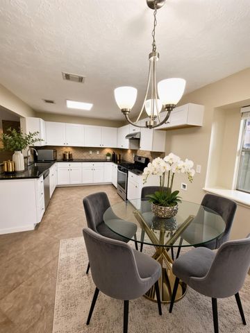 15634 Fox Springs Drive, Houston, TX 77084