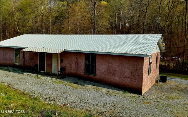 1031 County Road 110, Athens, TN 37303