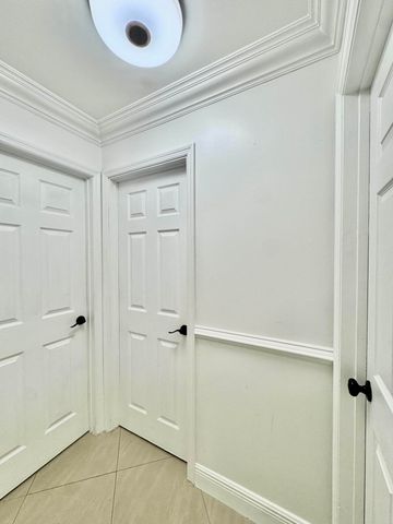6074 FOREST HILL Boulevard 107, West Palm Beach, FL 33415