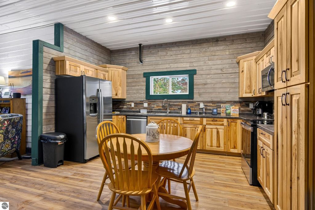 Image 8 of property listing at 11775 Country Acres Drive, Interlochen, MI 49643