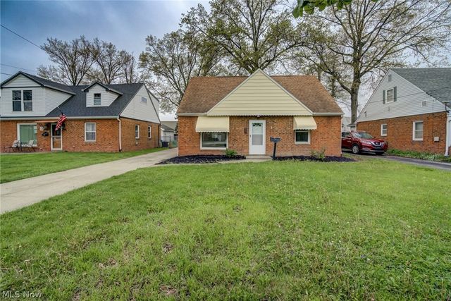 4706 W 158th Street, Cleveland, OH 44135