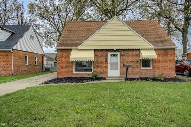 4706 W 158th Street, Cleveland, OH 44135
