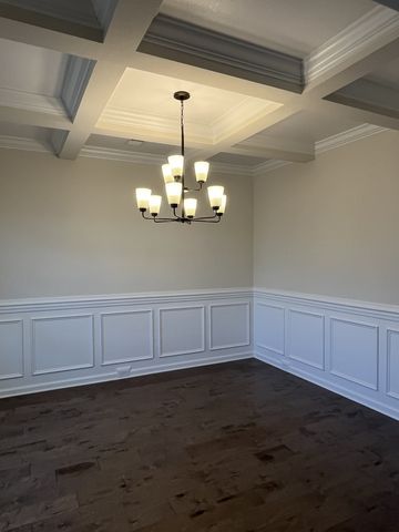 1775 Oak Forest Dr, Clarksville, TN 37043