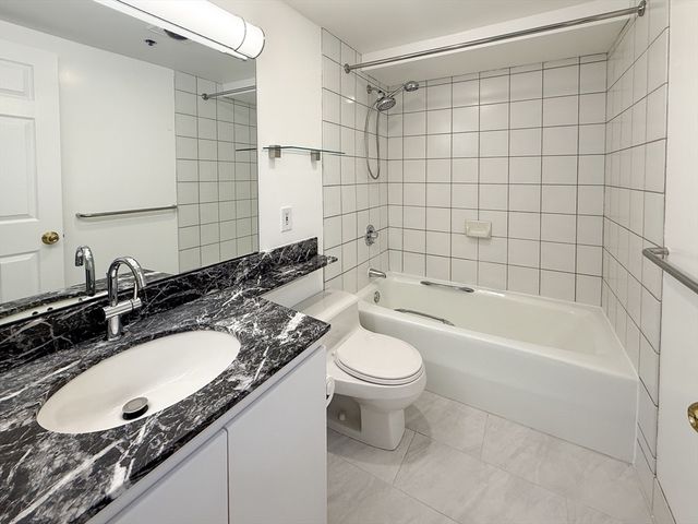 170 Tremont St 205, Boston, MA 02111