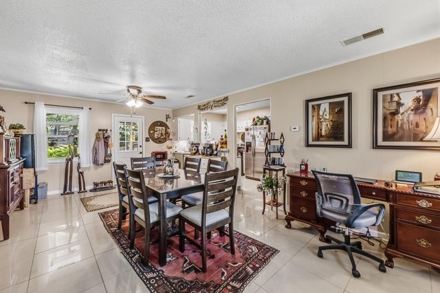 2202 Easley Circle, Huntsville, TX 77320