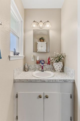 2202 Easley Circle, Huntsville, TX 77320