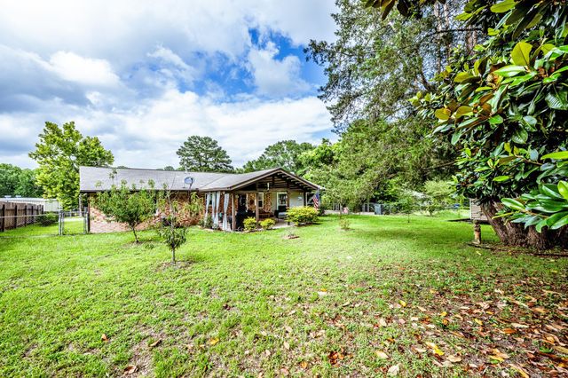 2202 Easley Circle, Huntsville, TX 77320