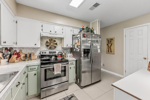 2202 Easley Circle, Huntsville, TX 77320