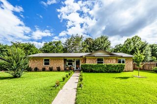 2202 Easley Circle, Huntsville, TX 77320