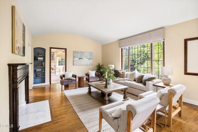718 Burleigh Drive, Pasadena, CA 91105