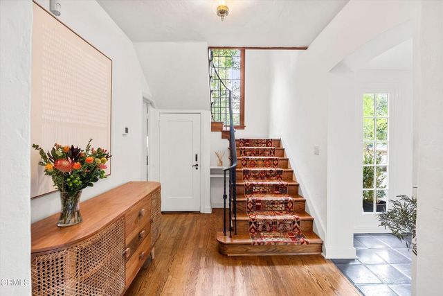 718 Burleigh Drive, Pasadena, CA 91105