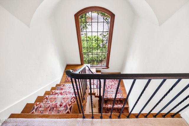 718 Burleigh Drive, Pasadena, CA 91105