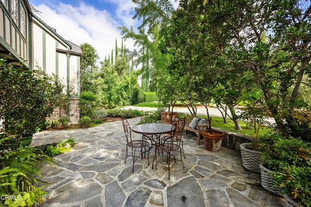 718 Burleigh Drive, Pasadena, CA 91105