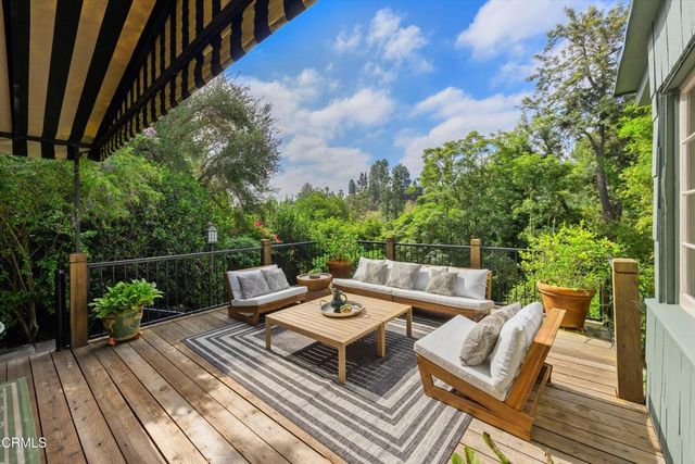 718 Burleigh Drive, Pasadena, CA 91105