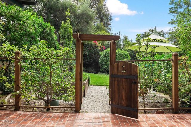 718 Burleigh Drive, Pasadena, CA 91105