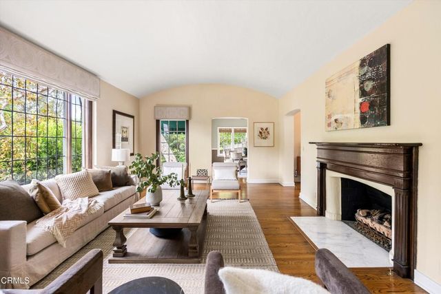 718 Burleigh Drive, Pasadena, CA 91105