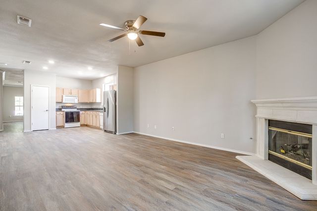 7452 Blackthorn Drive, Fort Worth, TX 76137