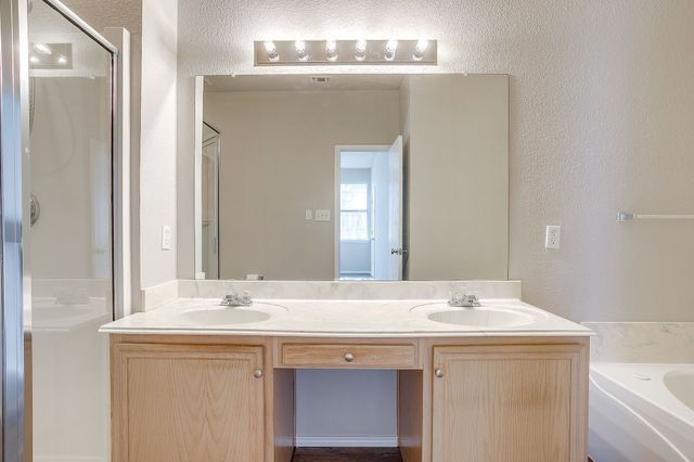 7452 Blackthorn Drive, Fort Worth, TX 76137