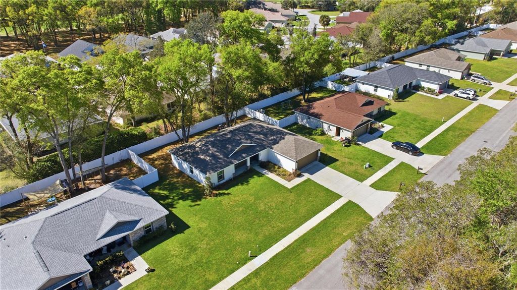 Image 22 of property listing at 6870 SW 109TH LANE, Ocala, FL 34476