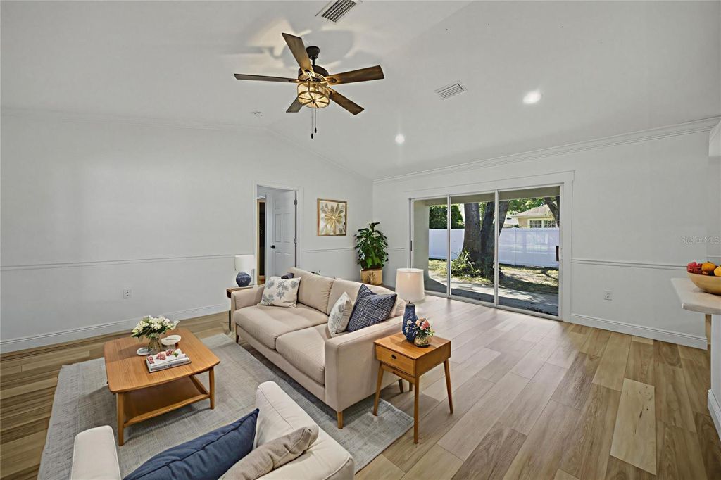 Image 10 of property listing at 6870 SW 109TH LANE, Ocala, FL 34476