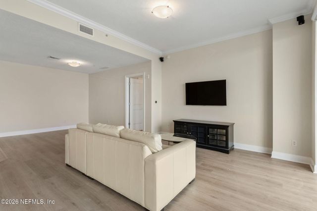 1431 RIVERPLACE Boulevard 1107, Jacksonville, FL 32207