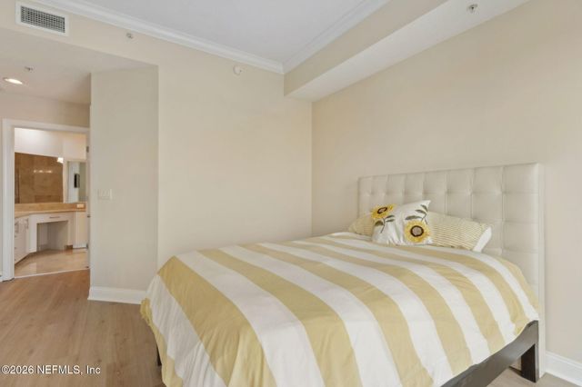 1431 RIVERPLACE Boulevard 1107, Jacksonville, FL 32207