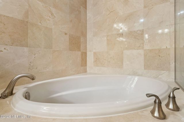 1431 RIVERPLACE Boulevard 1107, Jacksonville, FL 32207