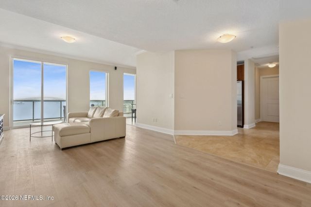 1431 RIVERPLACE Boulevard 1107, Jacksonville, FL 32207