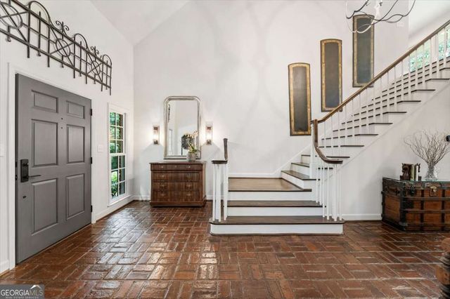100 Huntcliff Point, Sandy Springs, GA 30350