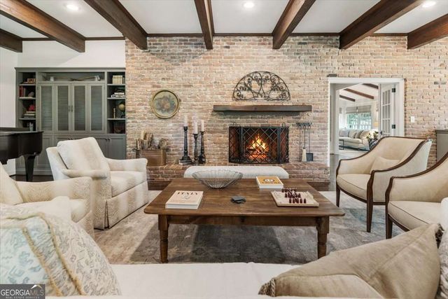 100 Huntcliff Point, Sandy Springs, GA 30350