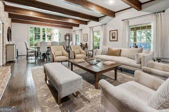 100 Huntcliff Point, Sandy Springs, GA 30350
