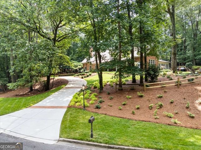 100 Huntcliff Point, Sandy Springs, GA 30350