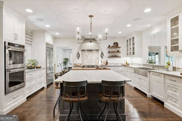 100 Huntcliff Point, Sandy Springs, GA 30350
