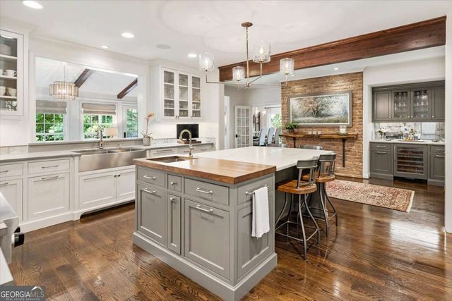 100 Huntcliff Point, Sandy Springs, GA 30350