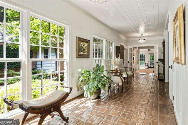 100 Huntcliff Point, Sandy Springs, GA 30350