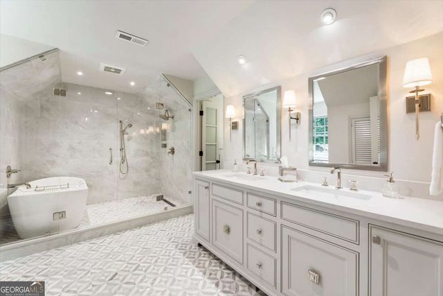 100 Huntcliff Point, Sandy Springs, GA 30350