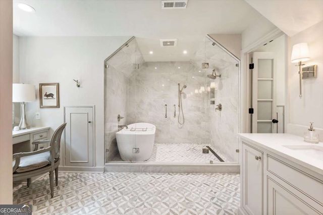 100 Huntcliff Point, Sandy Springs, GA 30350