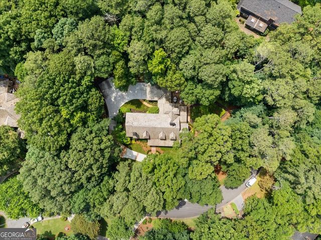 100 Huntcliff Point, Sandy Springs, GA 30350
