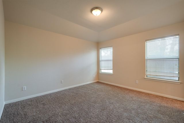 121 Cliff Heights Circle, Dallas, TX 75241
