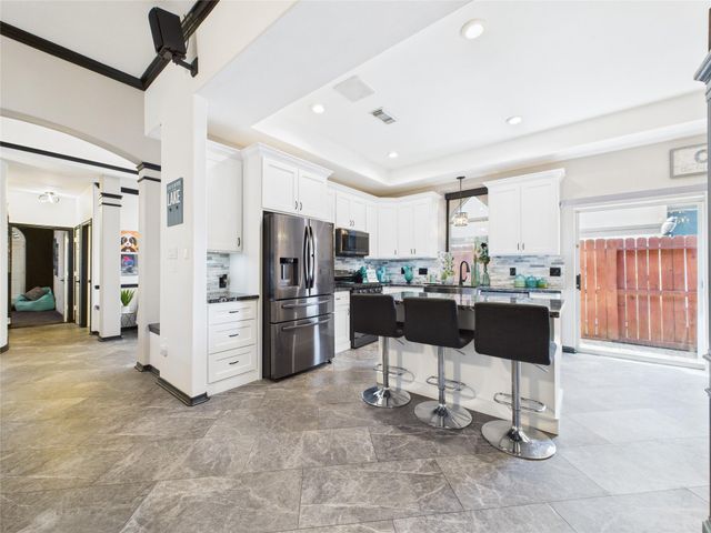 203 Las Brisas Street, Kemah, TX 77565