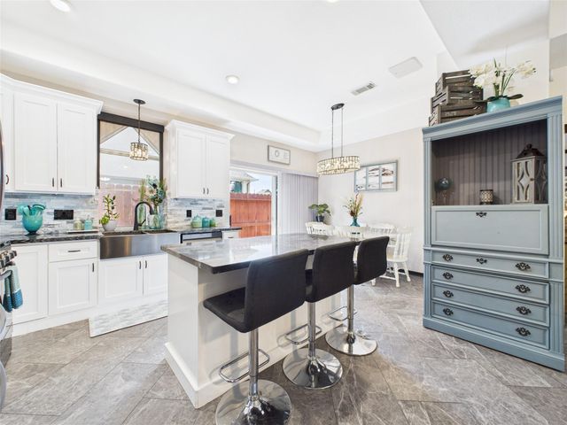 203 Las Brisas Street, Kemah, TX 77565