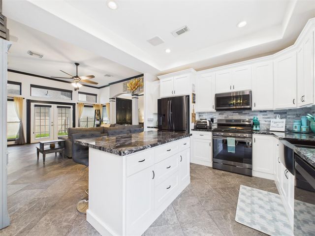 203 Las Brisas Street, Kemah, TX 77565